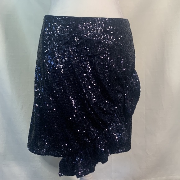 Express Navy Sequined Mini Skirt with Ruffle Detail- NWT - Picture 3 of 15